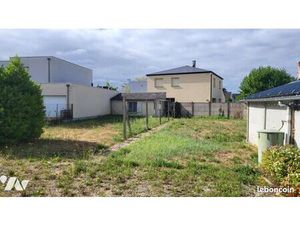 Terrain 70 m² ST JEAN DE BRAYE