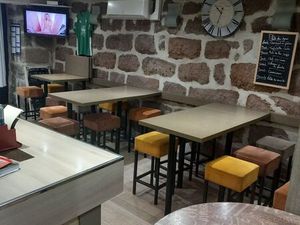 Bar / Brasserie Licence IV – Emplacement N°1 au cœur d’Objat (Corrèze)