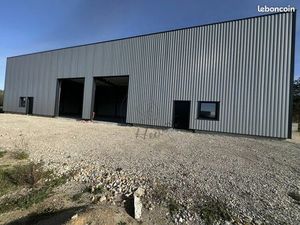 Local d'activité 400 m²