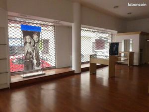 Local commercial 171 m² Le Creusot