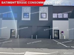 Local d'activité 159 m²