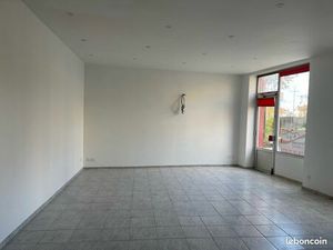 Local commercial 46 m² – Centre-ville Romans-sur-Isère