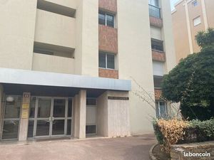 A louer local professionnel