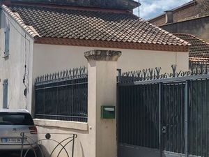 Maison de 47m2 avec cour et garage à 15 minutes de Nimes