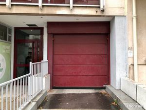 ? À vendre – Lot de 2 places de parking sécurisées – Paris 13 (BNF)