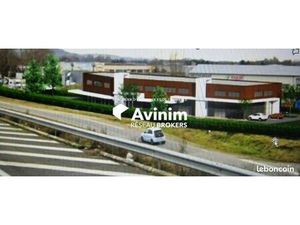 Local 1922 m² Roquettes