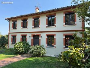 Maison restaurée à Vigoulet-Auzil