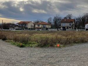 Terrain constructible viabilisé à vendre