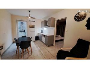 Appartement F2 meublé