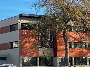Bureaux 79 m² QUIMPER