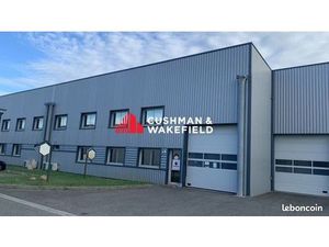 Local d'activité 671 m²