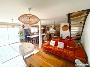 Maison 5 pièces  136m2  grande pièce de vie  jardin  garage  terasse