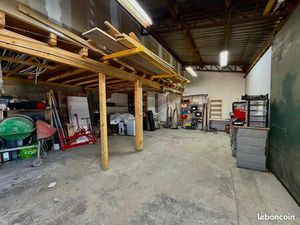 Dépôt artisanal 100m2 et maison 150m2