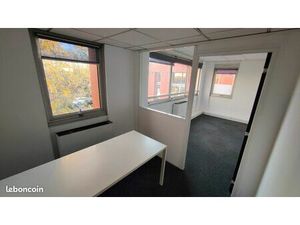 Bureaux équipés de 15m2 à 20m2 à Labège
