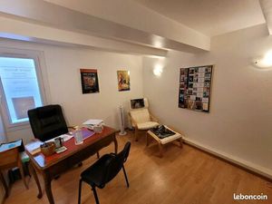 Location Cabinet / Bureau