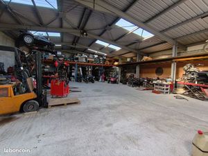 Garage 360 m² GONFARON