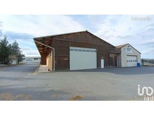 Local 2460 m² LA CHAISE-DIEU