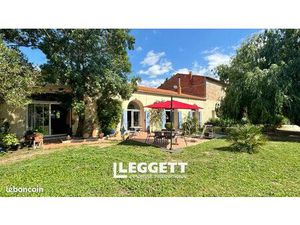 Maison 8 pièces 320 m²