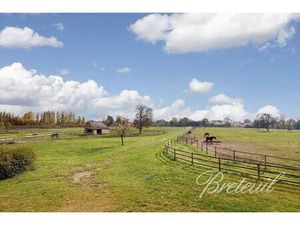 Ferme équestre à vendre