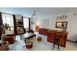 Maison 9 pièces 277 m²