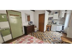 Studio bagnol en forêt