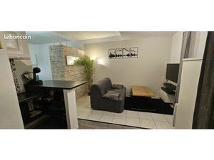 Studio meublé centre Vinon