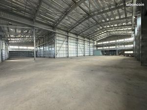Local industriel 1 491 m²