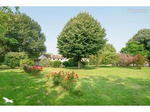 Longère 10 pièces 340 m²