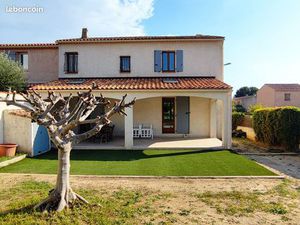 Villa à proximité du centre de Sanary