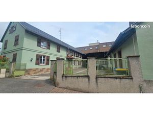 BISCHHEIM -- Grand local de 375m² avec un potentiel total de 435m² -- Transformable en app