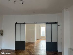 Local 40 m 2 centre grenade