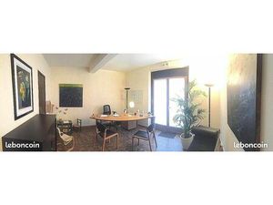 Bureau / Local Professionnel avec Climatisation réversible