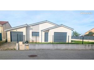 Maison Plain Pied Moderne Économique en Énergie