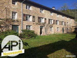 Propriété 9 pièces 374 m²