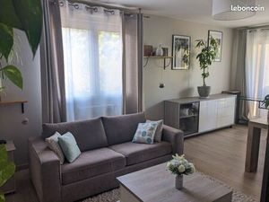 Location meublé T2 de 50 m² avec terrasse en bois sur Balma