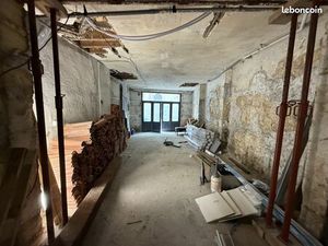 Inconnu 1 pièce 82 m²