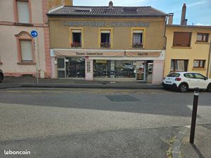 Location magasin et réserves à Metz Sablon