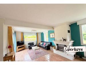 Maison - 10 pièces - avec gîte - Verton