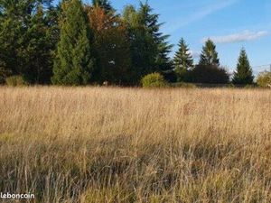 Terrain 3 285 m² La Chapelle Gonaguet