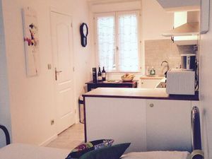 LOUE STUDIO MEUBLE 20m² TERRASSE 33m²-ZONE PAVILLONNAIRE