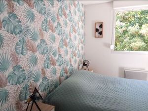 F2 proximité Leclerc avec balcon  parking