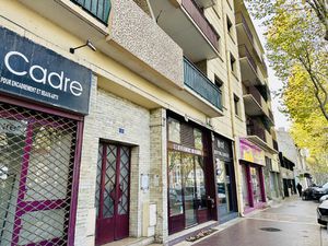 T4 lumineux avec balcon sans vis-à-vis Hyper-centre Narbon