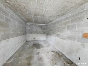 Parking/box 18 m² Laon