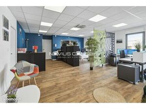 Local d'activité 368 m²