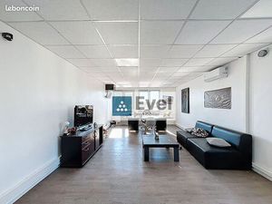 Local 204 m² SAINT AVOLD