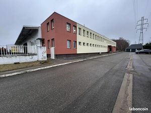 Local d'activité 2 248 m²