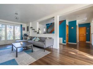 Maison de 7 pièces de 177 m² située au Raincy