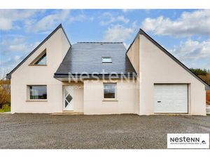 Maison Saint Carreuc 4 chambres  815m² de terrain  plein bourg  accès aux commerces à pied