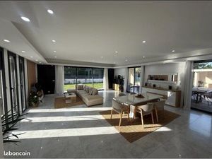 Villa moderne plain-pied 187 m² – Prête à habiter – Piscine & Luminosité Sud