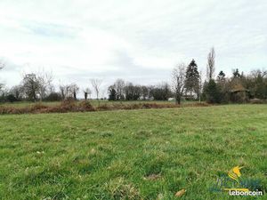 Terrain 2572 m² BAIS